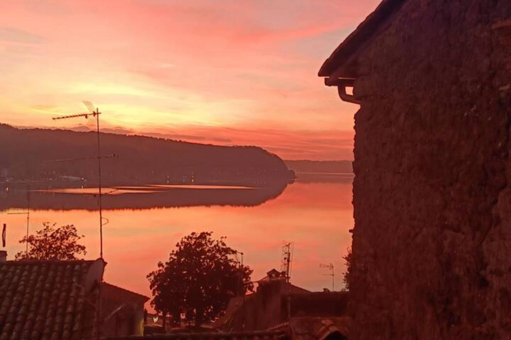La Torretta Del Lago アングイッラーラ・サバーツィア エクステリア 写真