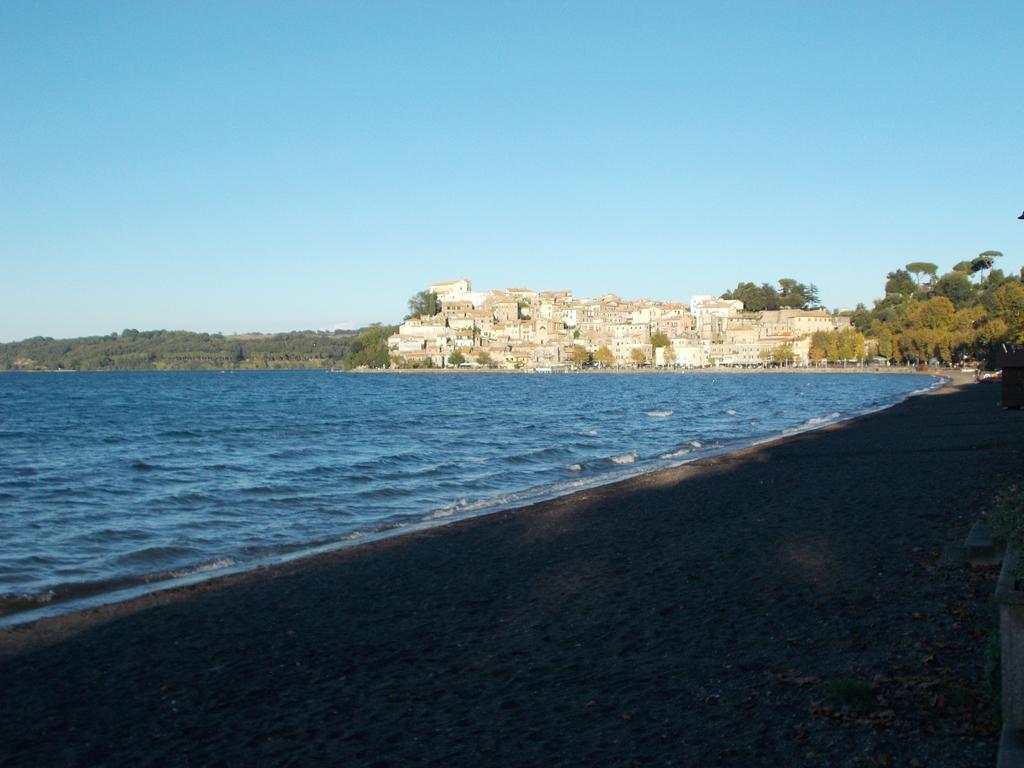 La Torretta Del Lago アングイッラーラ・サバーツィア エクステリア 写真